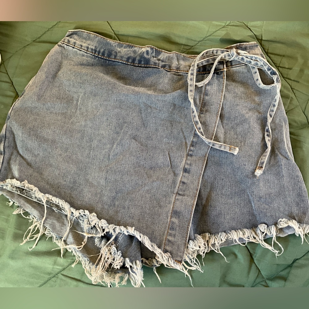 SHEIN Distressed Blue Denim Shorts